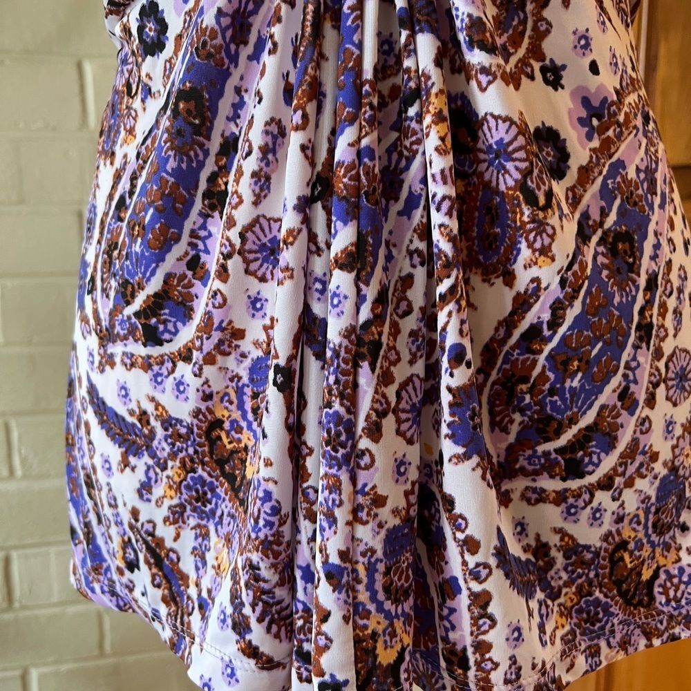 Essentials by Milano blouse - Picture 5 of 8